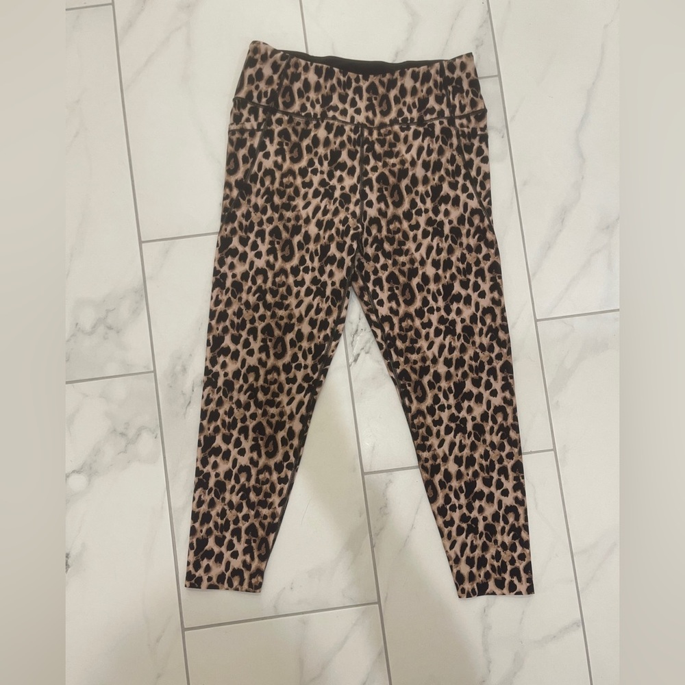 Victorias Secret leopard print leggings